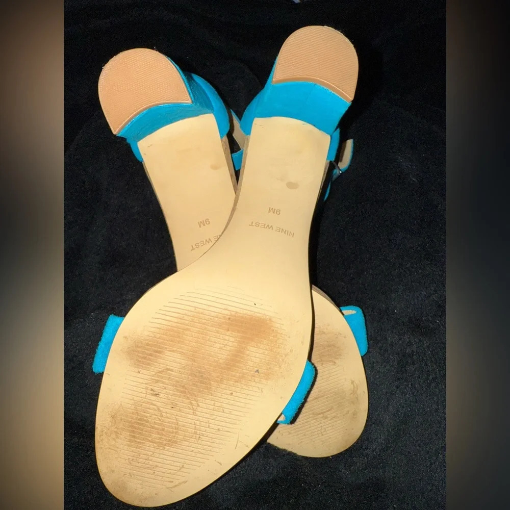 Nine West Blue Sandals with Minimalist Design - Picture 10 of 13